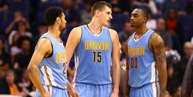 近对手禁区 近对手禁区