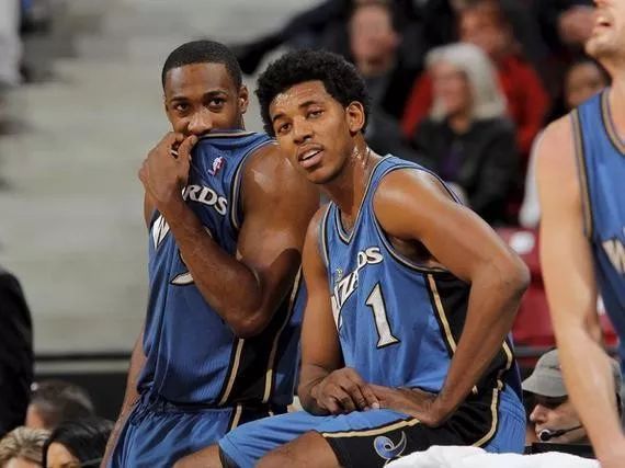 同步收紧 同步收紧