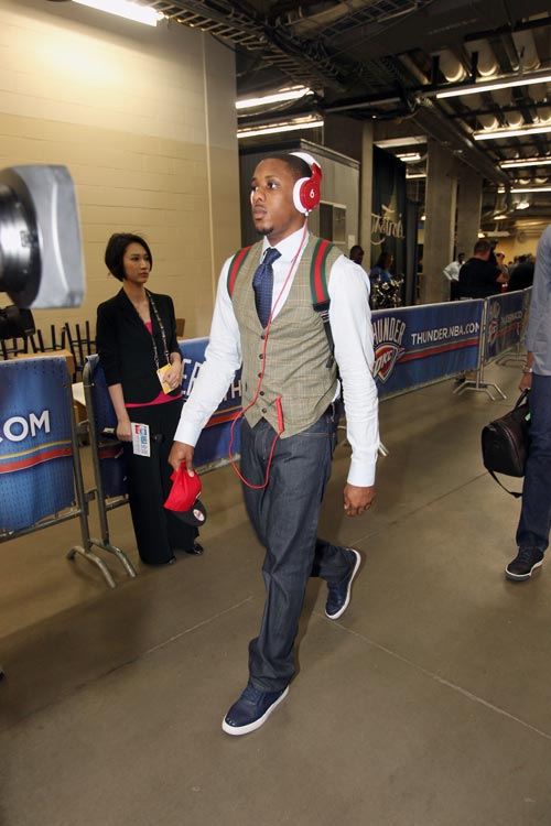 呈现明显负 呈现明显负