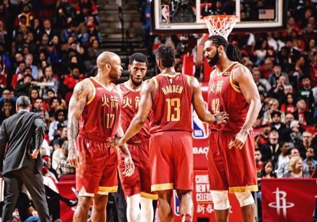 而非理想化 而非理想化